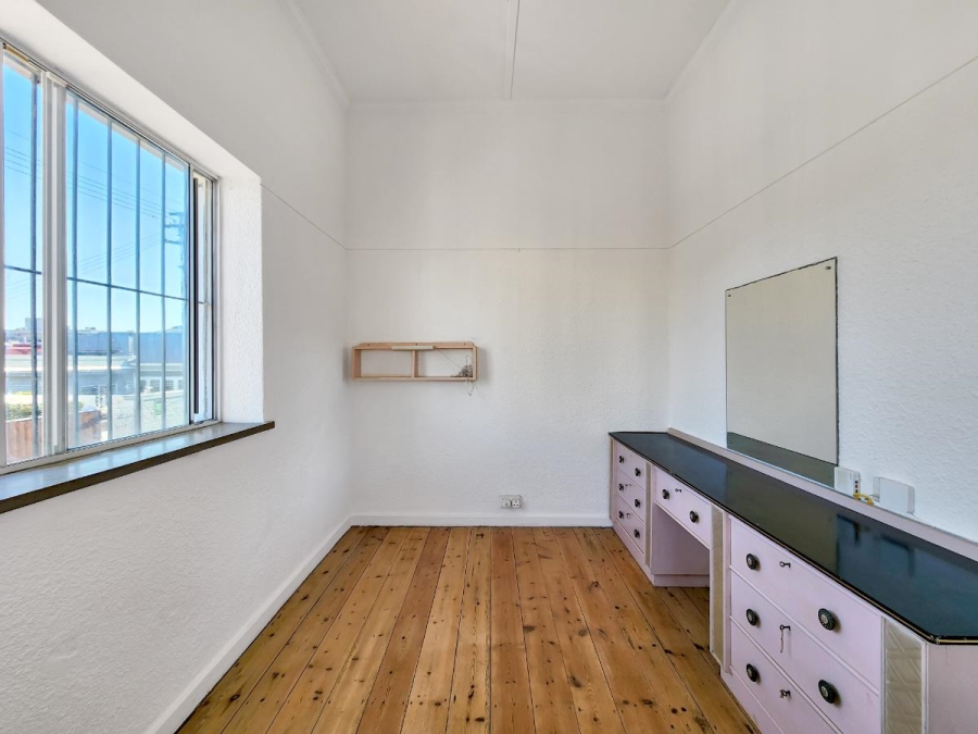 To Let 4 Bedroom Property for Rent in Sea Point Western Cape